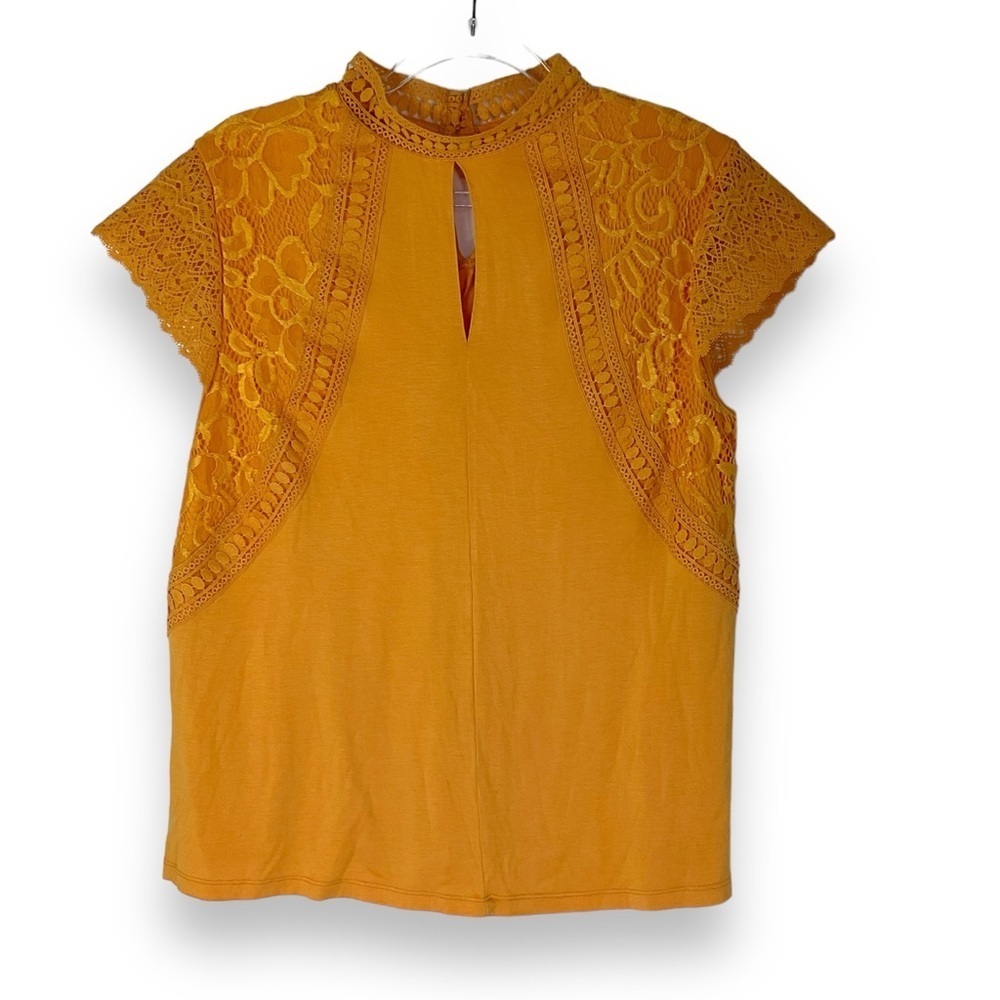Cable & Gauge Top Mustard Yellow Orange Lace Short Cap Sleeve Tee Shirt 
Size M